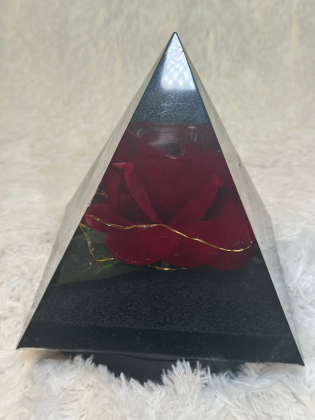 Rose Pyramid